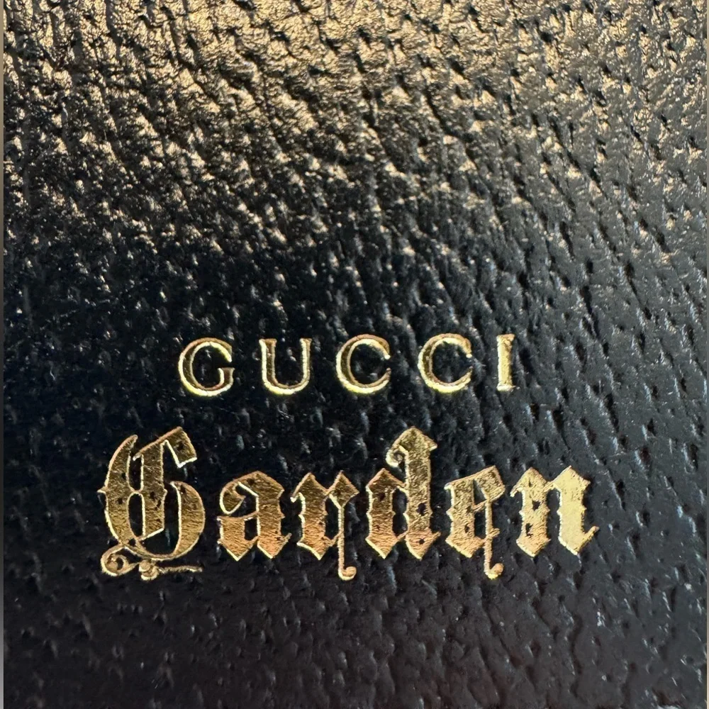 RARE Gucci Garden Black Pebbled Leather Rose Card Holder Wallet
